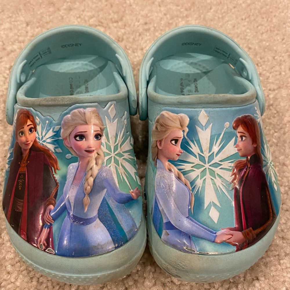 Crocs Kids' Disney Frozen 2 Clog | Frozen 2 Shoes for Girls
